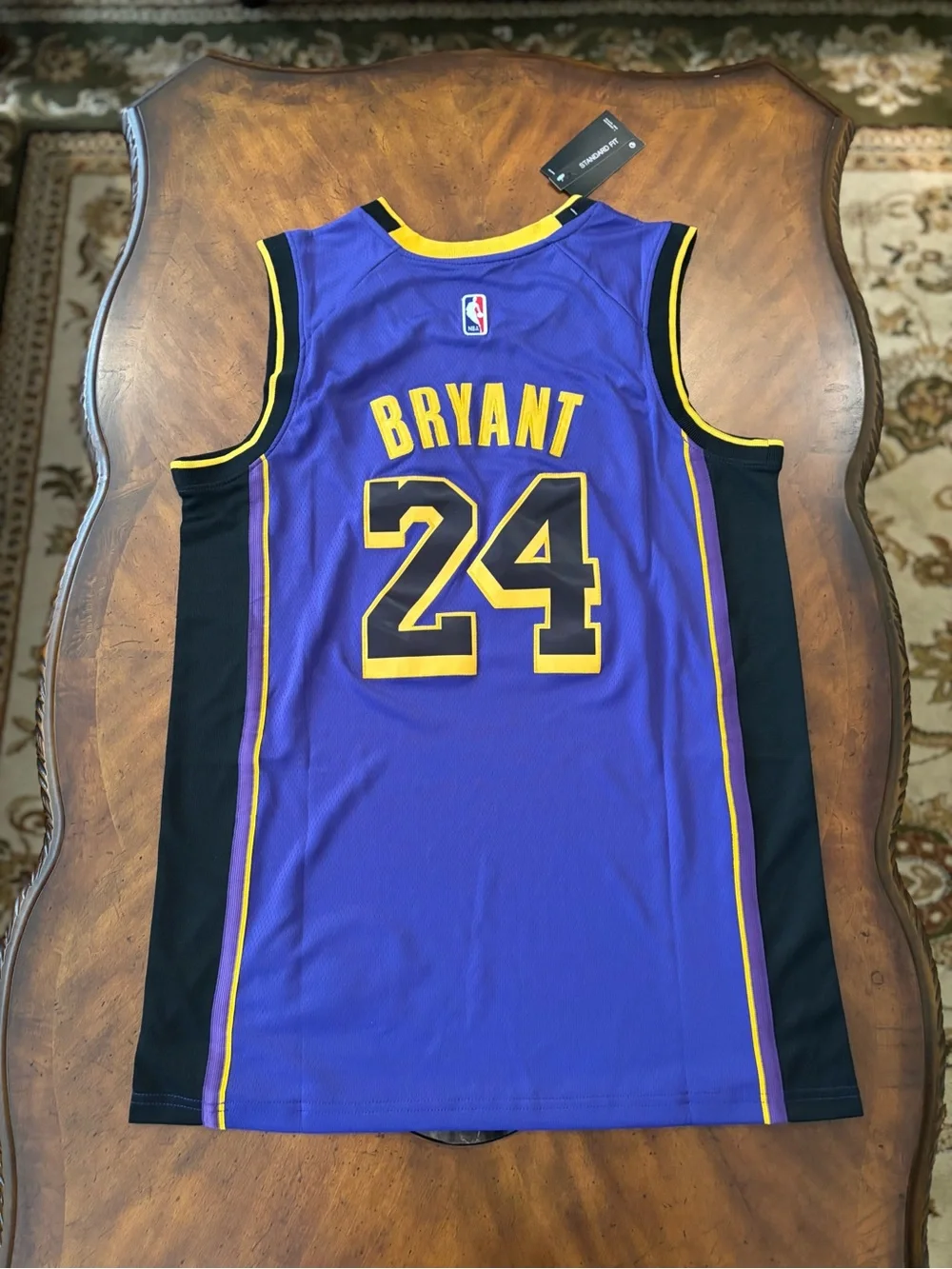 Los Angeles Lakers Purple Kobe Bryant Basketball Jersey Size XL
